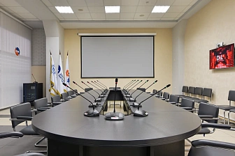 Зал совещаний АО "Омская энергосбытовая компания" (г. Омск)